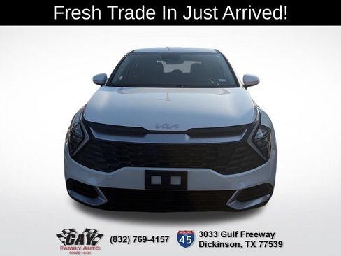 Used 2023 Kia Sportage LX FWD image 2