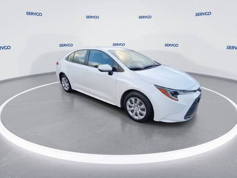 Used 2023 Toyota Corolla LE image 3