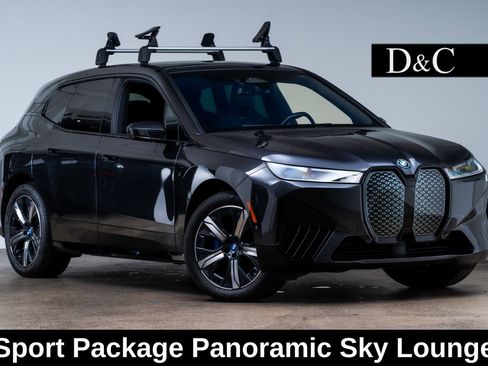 Used 2023 BMW iX xDrive50 w/ Sport Package AWD/4WD image 1
