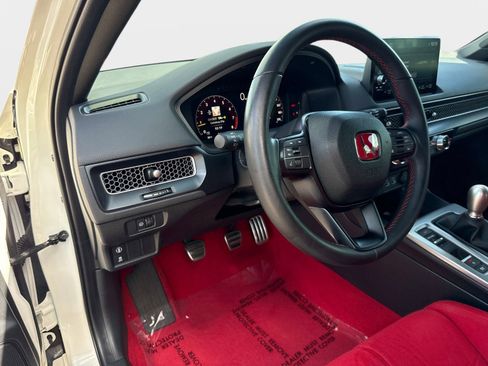 Used 2024 Honda Civic Type R image 18