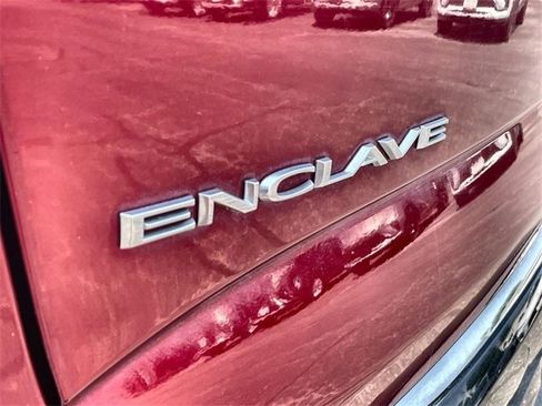 Used 2023 Buick Enclave Essence w/ Sport Touring Edition image 31