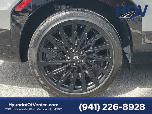 Certified 2024 Hyundai Santa Fe Calligraphy image 12