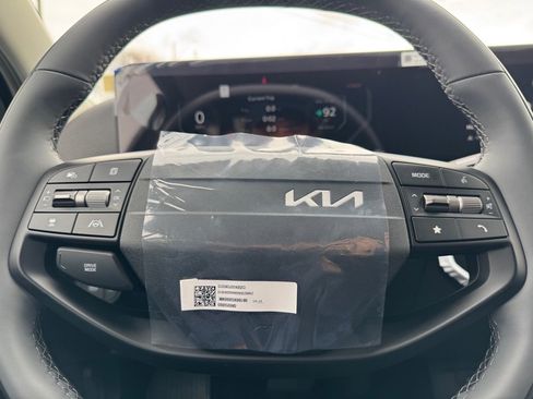 New 2025 Kia EV6 Wind image 13