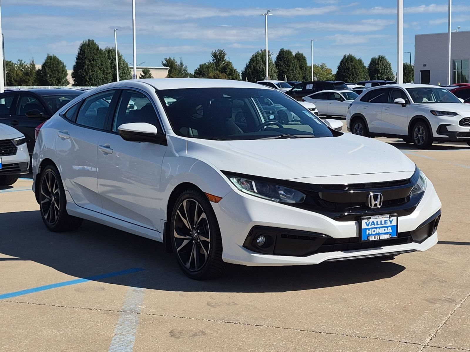 Used 2019 Honda Civic Sport image 4