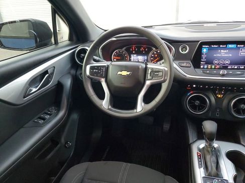 Used 2022 Chevrolet Blazer LT image 11