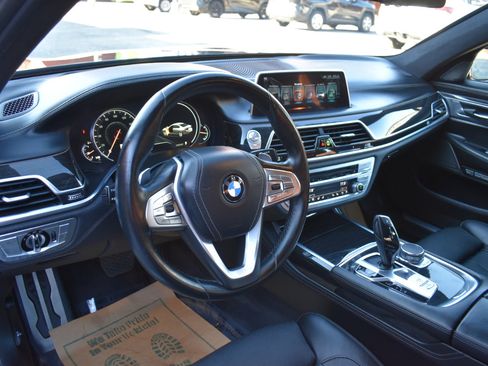 Used 2016 BMW 750i xDrive 4dr Sdn 750i xDrive AWD image 11
