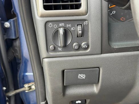 Used 2006 GMC Canyon SLT w/ SLT Preferred Equipment Group RWD image 17