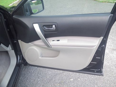 Used 2012 Nissan Rogue S w/ Special Edition Pkg AWD/4WD image 17