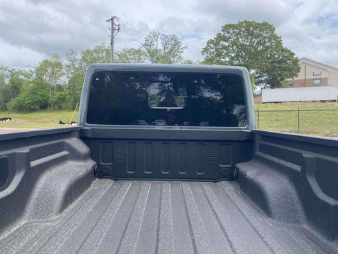 New 2026 Jeep Gladiator Rubicon AWD/4WD image 9