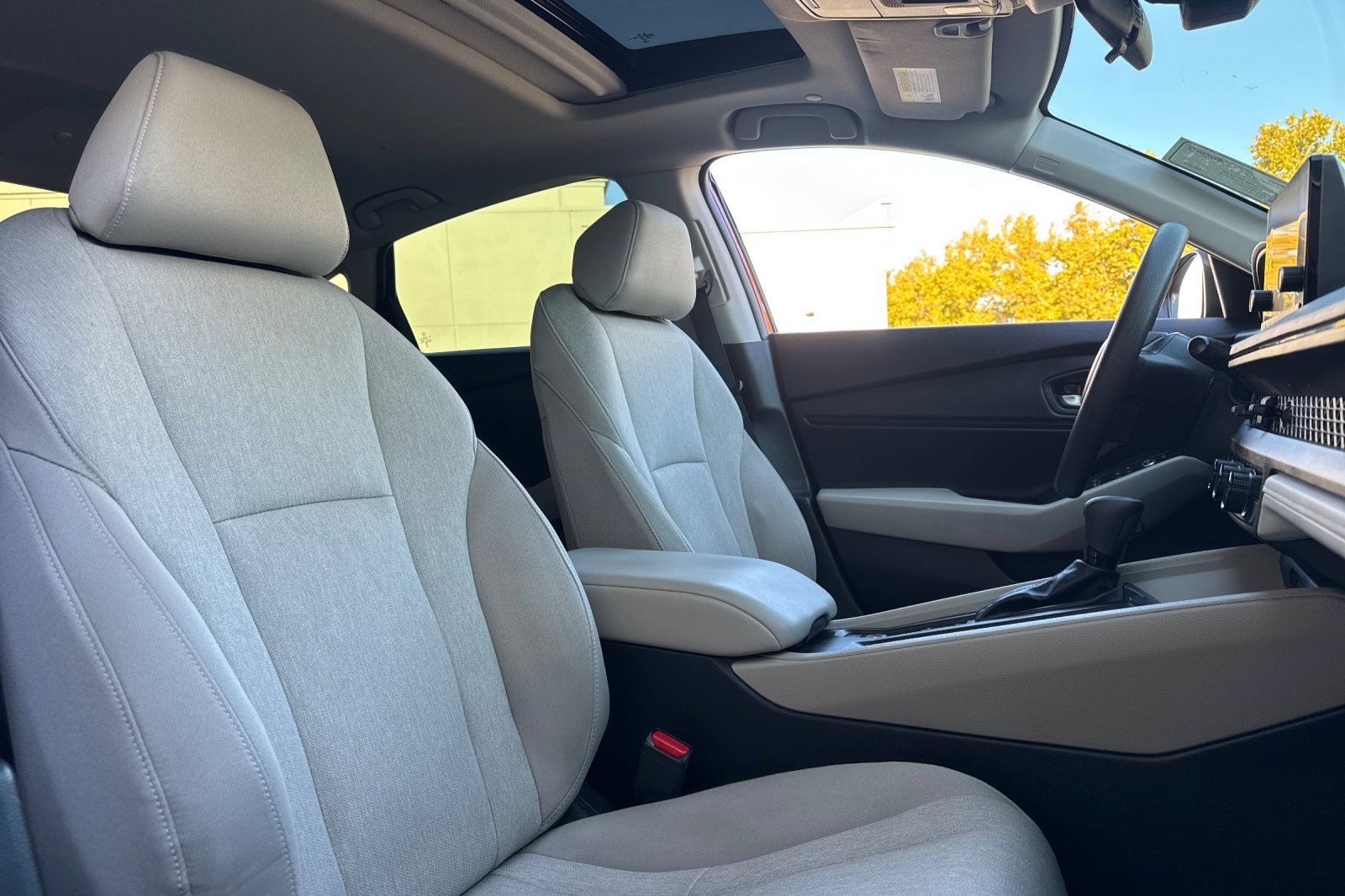 Used 2024 Honda Accord EX image 25