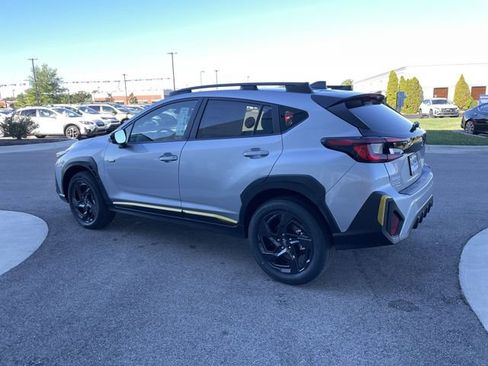 Used 2025 Subaru Crosstrek 2.5i Sport AWD/4WD image 3