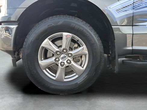 Used 2019 Ford F150 XLT w/ Equipment Group 302A Luxury AWD/4WD image 43