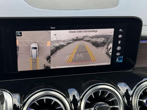 Certified 2022 Mercedes-Benz GLB 35 AMG 4MATIC image 19