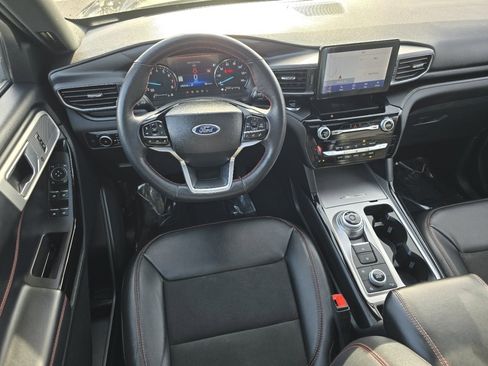 Used 2023 Ford Explorer ST-Line w/ Class IV Trailer Tow Package image 27