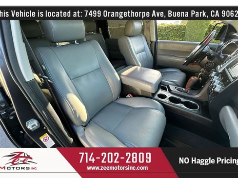 Used 2019 Toyota Sequoia Platinum w/ Carpet Mat Package (TMS) AWD/4WD image 21