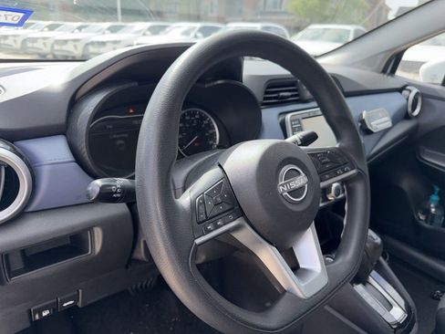 Used 2023 Nissan Versa SV w/ Electronics Package image 12