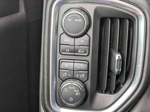 Certified 2022 Chevrolet Silverado 1500 LT w/ Convenience Package II image 17