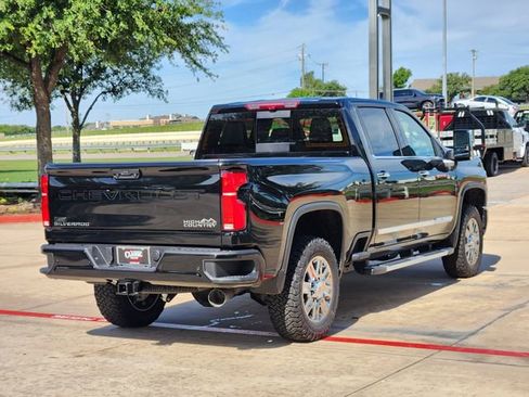 New 2026 Chevrolet Silverado 2500 High Country w/ High Country Premium Package AWD/4WD image 8