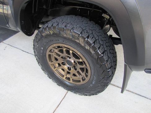 Used 2023 Toyota Tacoma 4x4 Double Cab w/ Trail Edition image 33