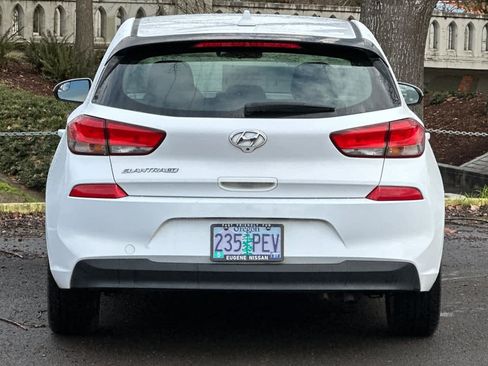Used 2018 Hyundai Elantra GT image 7