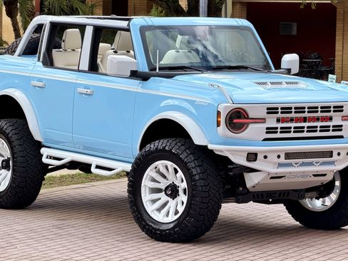 Used 2025 Ford Bronco Outer Banks image 18