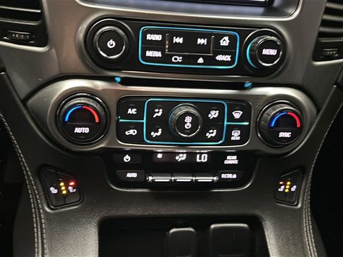 Used 2017 Chevrolet Tahoe LT w/ LT Signature Package image 30