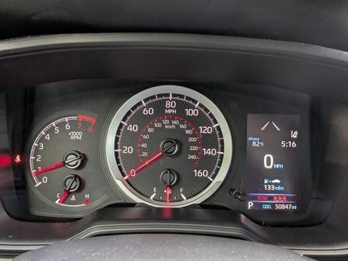 Used 2022 Toyota Corolla Cross L AWD/4WD image 9