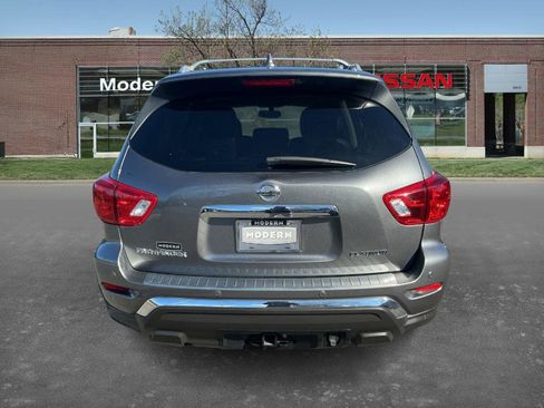 Used 2019 Nissan Pathfinder Platinum w/ Cargo Package image 3