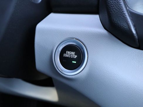 Certified 2019 GMC Terrain SLT image 17