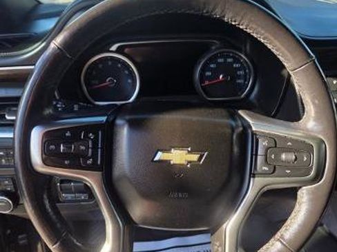 Used 2021 Chevrolet Tahoe Premier w/ Premium Package image 13