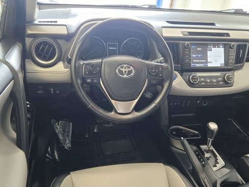 Used 2016 Toyota RAV4 Limited AWD/4WD image 18