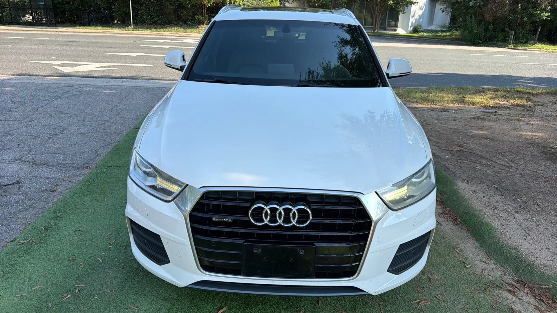 Used 2016 Audi Q3 2.0T Premium Plus w/ Technology Package AWD/4WD image 2