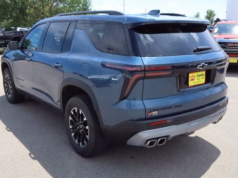 Used 2025 Chevrolet Traverse Z71 w/ Enhanced Driving Package AWD/4WD image 5