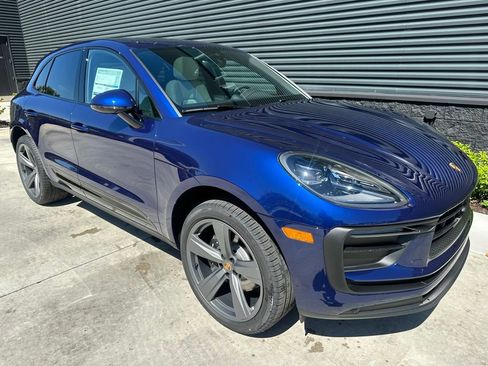 Used 2025 Porsche Macan image 10