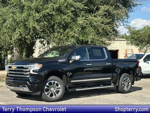 New 2026 Chevrolet Silverado 1500 High Country w/ Technology Package image 1