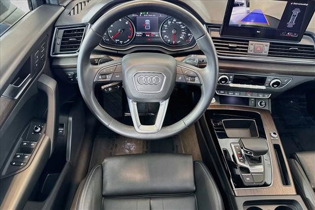 Used 2023 Audi Q5 2.0T Premium w/ Convenience Package AWD/4WD image 21