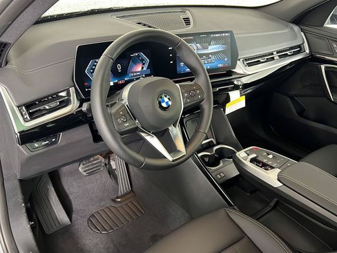 New 2026 BMW X2 xDrive28i w/ Convenience Package AWD/4WD image 7