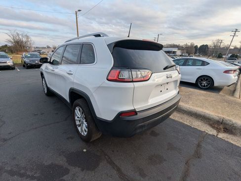 Used 2019 Jeep Cherokee Latitude w/ Popular Appearance Group image 5