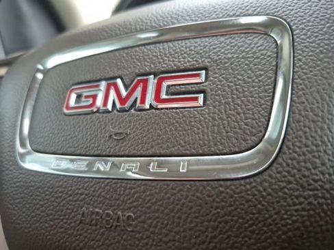 Used 2017 GMC Acadia Denali w/ Technology Package image 41