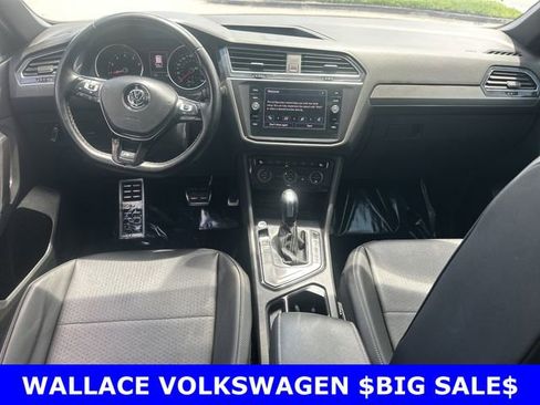 Certified 2021 Volkswagen Tiguan SE R-Line FWD image 15