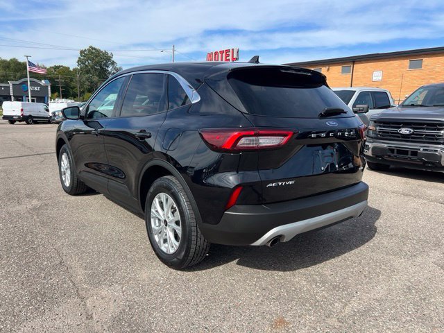 Certified 2023 Ford Escape Active AWD/4WD image 6