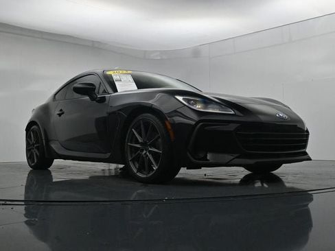 Used 2023 Subaru BRZ Limited w/ Popular Package #1 RWD image 30
