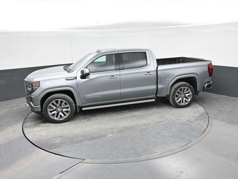 Used 2025 GMC Sierra 1500 Denali w/ Denali Reserve Package AWD/4WD image 28