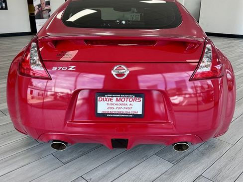 Used 2011 Nissan 370Z Touring w/ Aerodynamics Pkg RWD image 8