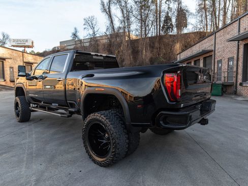 Used 2022 GMC Sierra 3500 Denali image 6