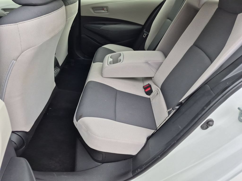 Used 2023 Toyota Corolla LE FWD image 32