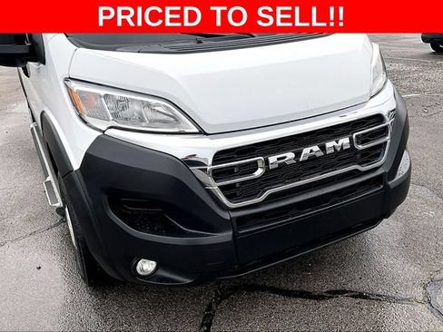Used 2025 RAM ProMaster 2500 w/ U-Haul Equipment Group FWD image 31