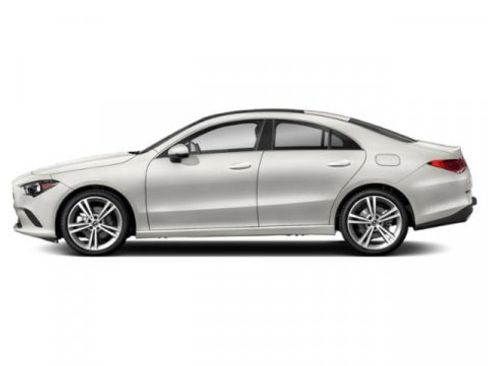 Used 2022 Mercedes-Benz CLA 250 image 3
