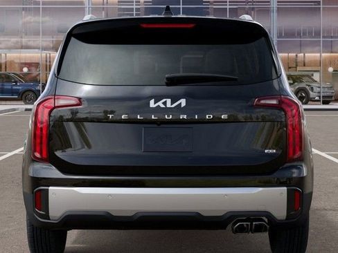 New 2025 Kia Telluride S image 13