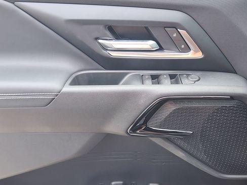 New 2026 Chevrolet Silverado EV LT image 19